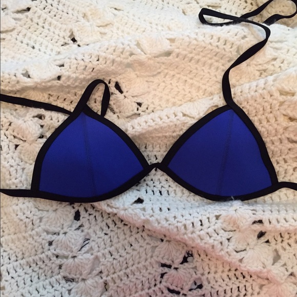 XS Triangl Chloe Malibu blue TOP
