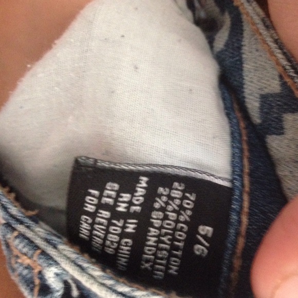 Rue 21 tribal shorts - Picture 3 of 3