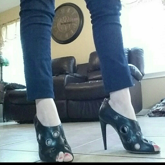 👠 REDUCED ☆ L.A.M.B. Shoes