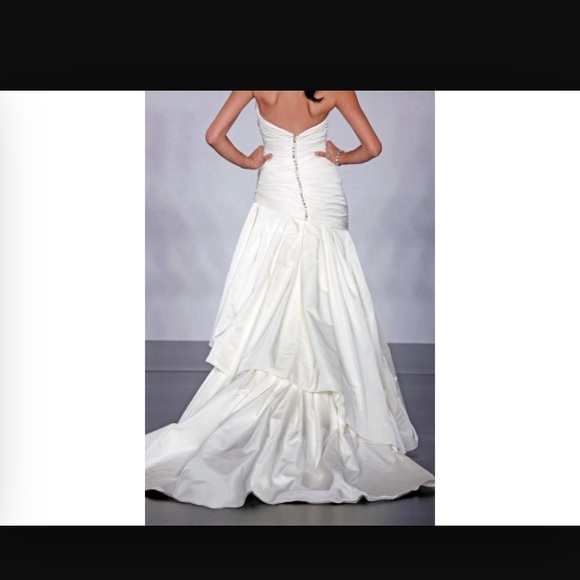 NWT Priscilla of Boston wedding dress - Picture 3 of 4