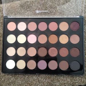 bh cosmetics neutral palette