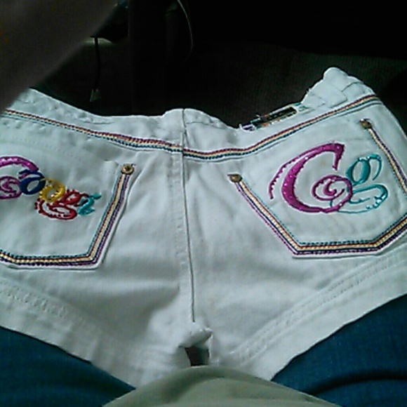 Shorts size Large