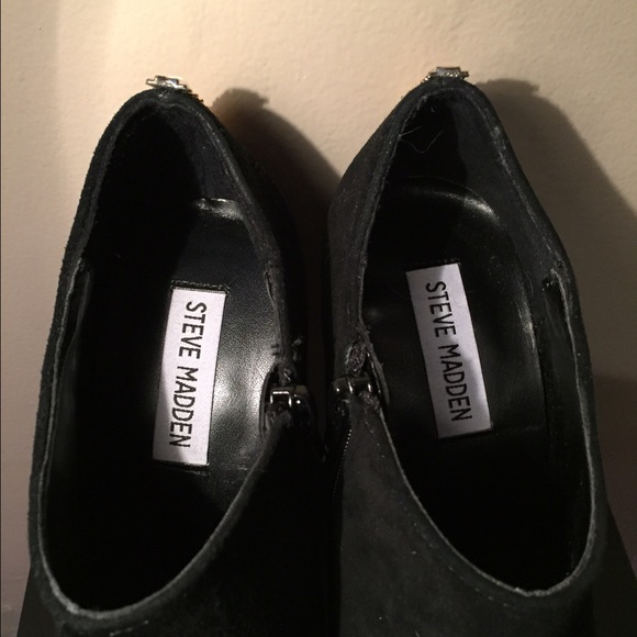 Steve Madden 'vilocity' size 7 heels - Picture 3 of 4