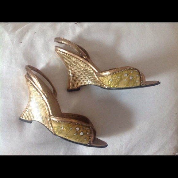 Donated! Pierre Dumas Heels - Picture 2 of 3