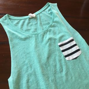 VS Muscle Tank