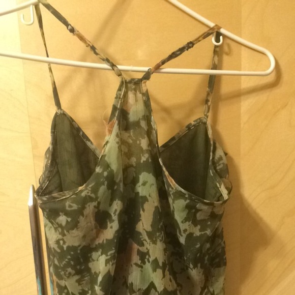 Razor Back Tank - Picture 2 of 3