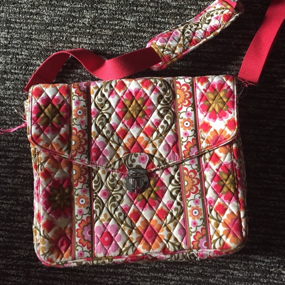 Vera Bradley Folkloric Attaché