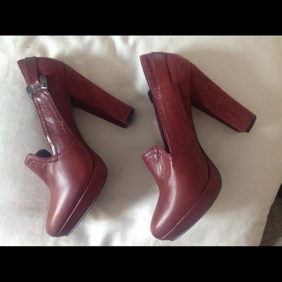 Donated! Calvin Klein Heels - Picture 4 of 4