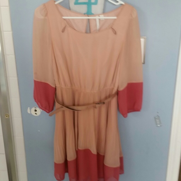 Lauren conrad Dresses & Skirts - Lauren Conrad chiffon looking coral tan dress Lauren conrad Dresses & Skirts - Lauren Conrad chiffon looking coral tan dress