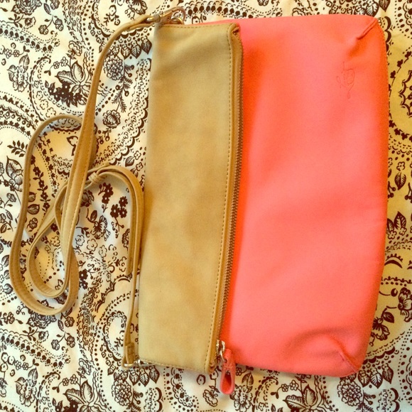 Levi's Cross body/ clutch