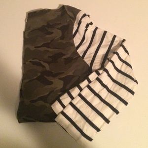 camo / stripe GAP t-shirt