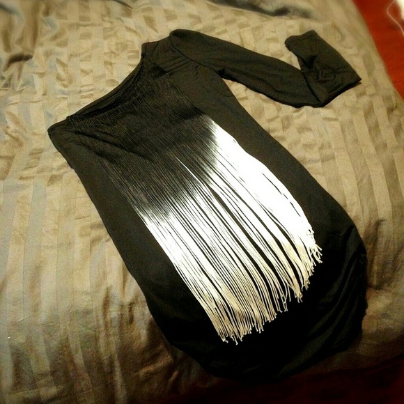 Women's black dress - Picture 2 of 2