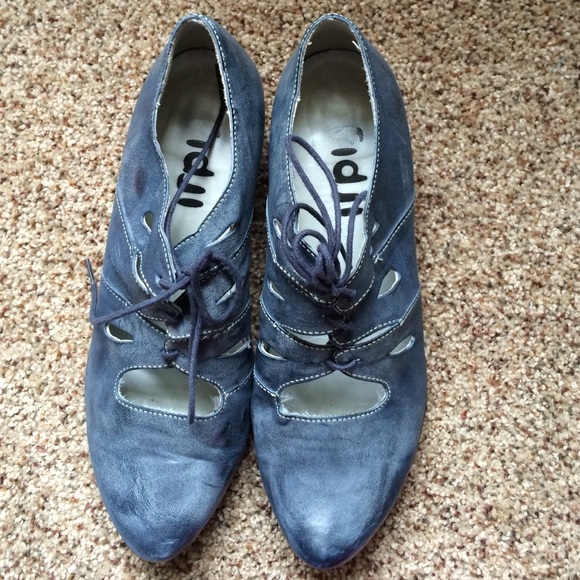 Fidji Shoes (blue)