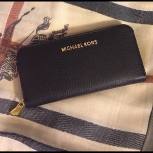 MK wallet in black