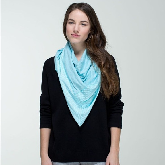 lululemon athletica Accessories - Lululemon Throw Me Over Scarf