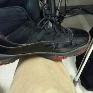Jordan 11 dirty breds