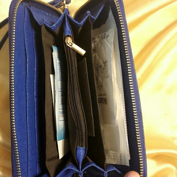 SOLD SOLD - Picture 3 of 3