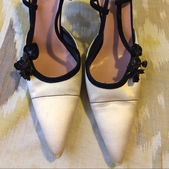 Authentic Prada 9 Heels - Picture 1 of 4