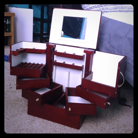 Wooden makeup/jewelry organizer 💄💍