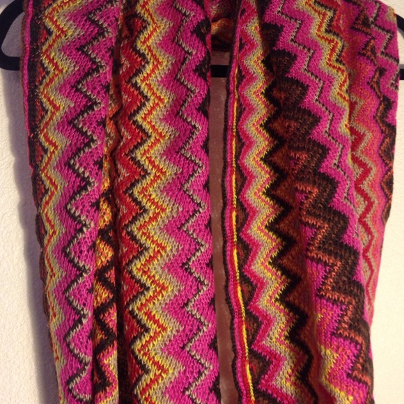 Chevron infinity scarf - Picture 2 of 2