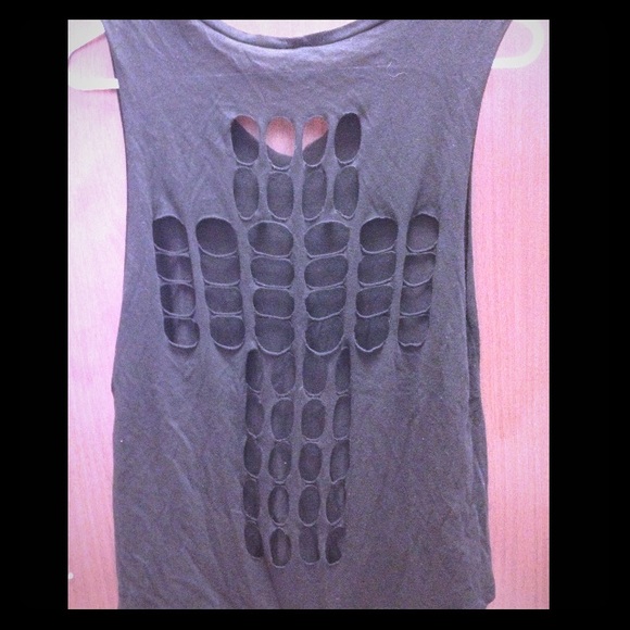 Black shirt with cross cut out 😍