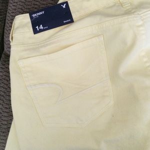 American eagle pastel yellow skinny stretch