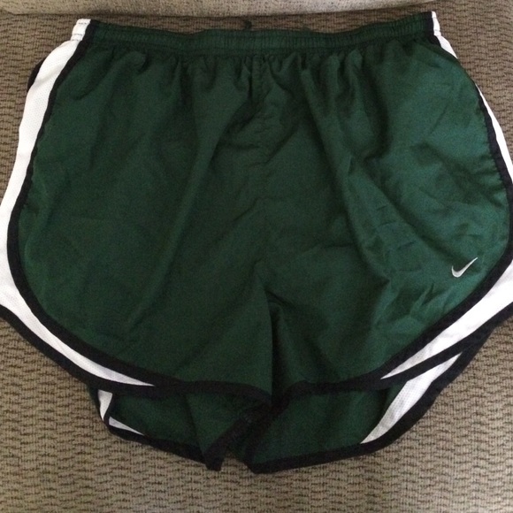Green women's XL Nike shorts