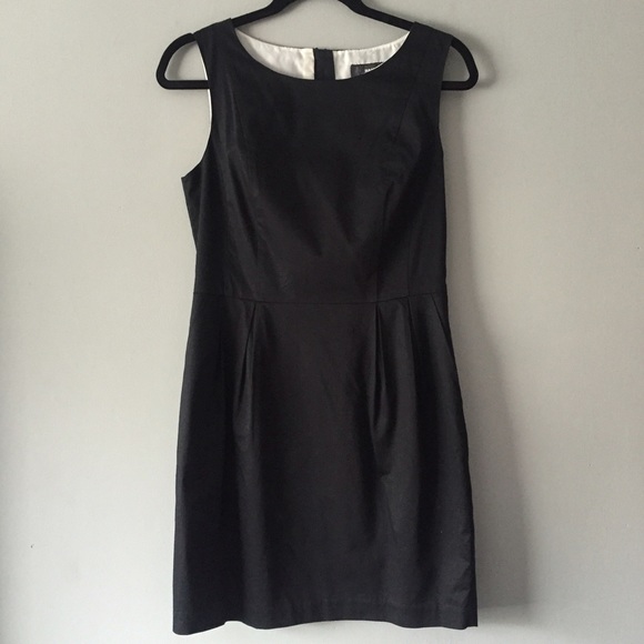 H&M Dresses & Skirts - H&M Black Sleeveless Dress