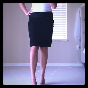 Twill stretch black pencil skirt