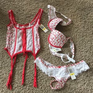 Jezebel 3 piece cherry Lingerie set