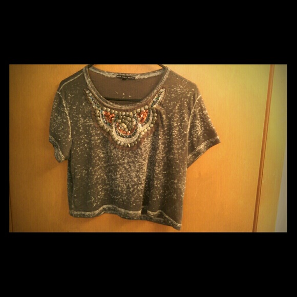 Embellished cropped t -shirt
