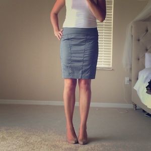 Grey pencil skirt