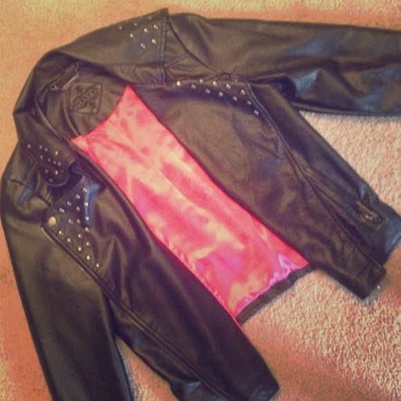 cropped leather jacket.