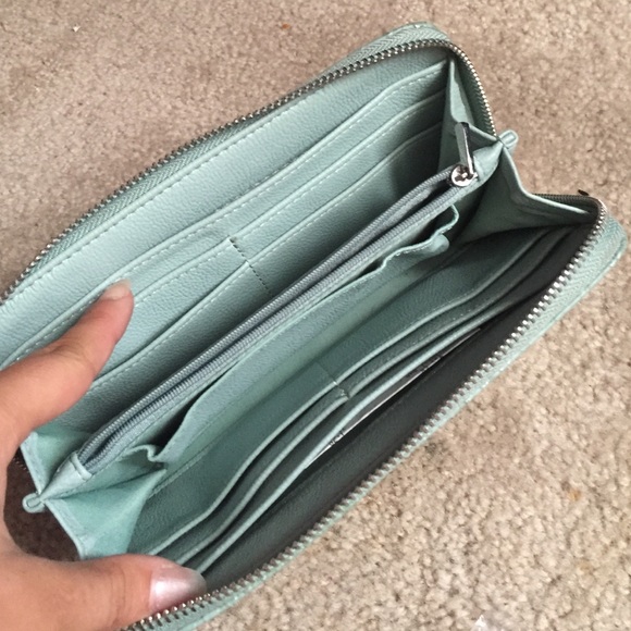 Blue wallet - Picture 2 of 3