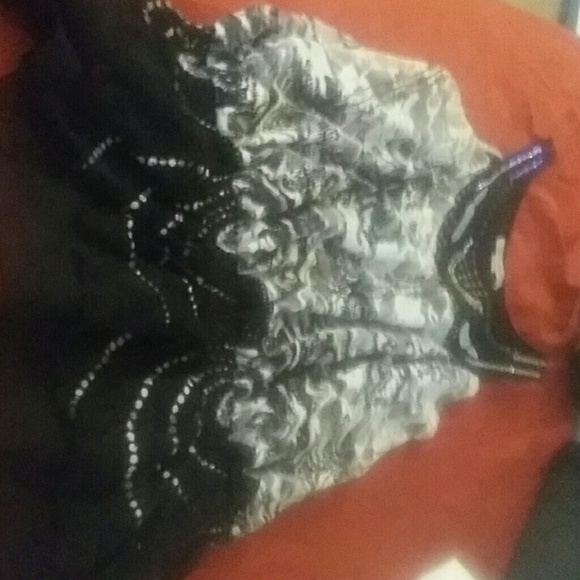 Shirt - Picture 2 of 3
