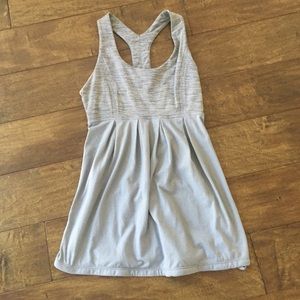 Lululemon tank size 4