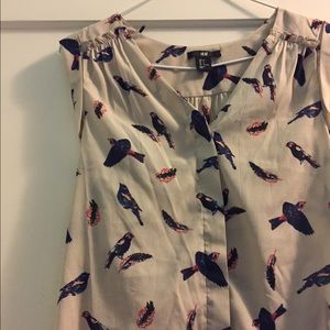 Button front tank top with Birds Feathers Print