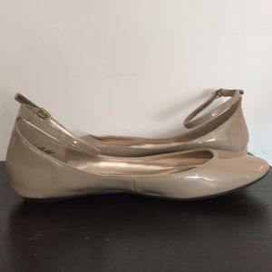 Steve Madden Nude Flats