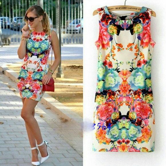 Vibrant Summer Bodycon - Picture 2 of 4