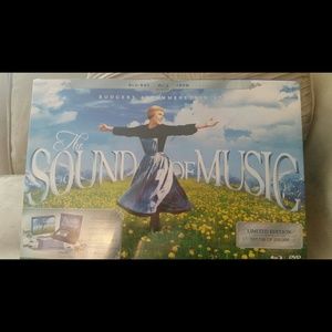 Limited edition(Sound of Music Blue Ray Dvd combo)