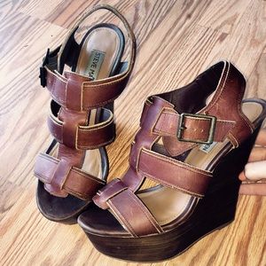 Steve Madden Leather Wedge