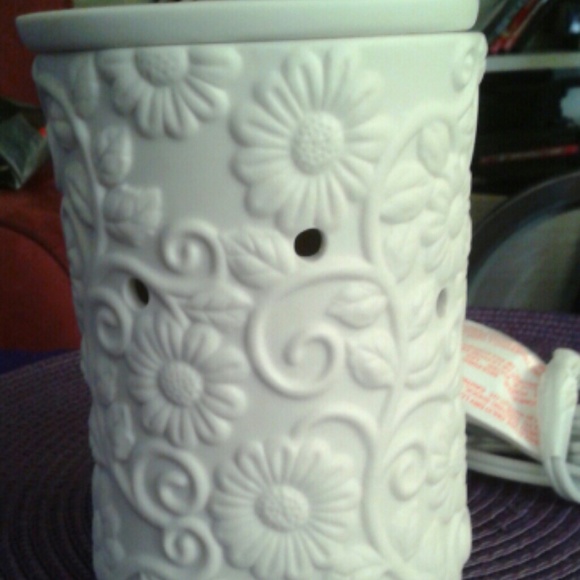 Deluxe Scentsy Warmer