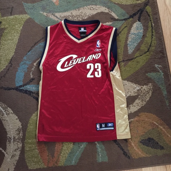 Youth Size M Reebok Lebron Jersey