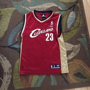 Youth Size M Reebok Lebron Jersey
