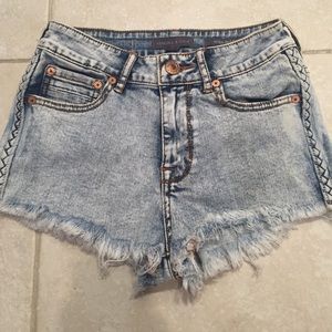 Kendall & Kylie highrise shorts