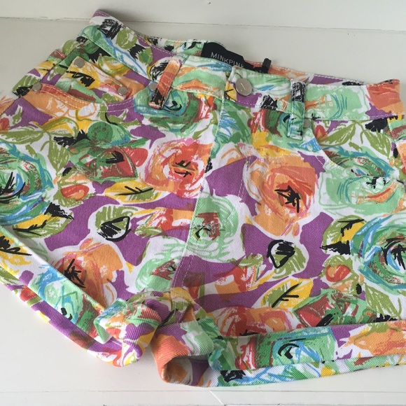 ❌❌High Waisted Floral Shorts - Picture 2 of 4