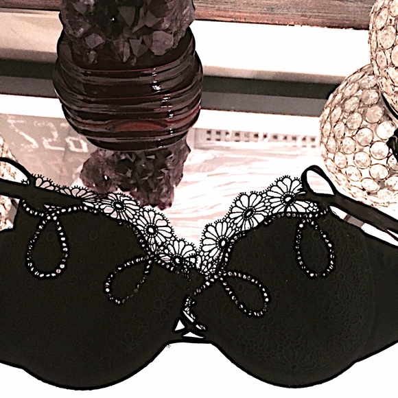 Victoria Secret Very Sexy Black Lace Bra ❤️