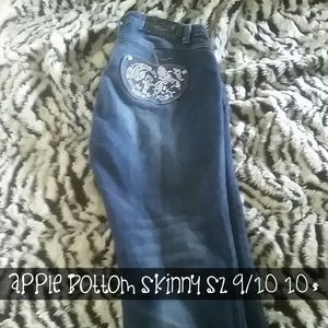 Apple bottim skinny jeans