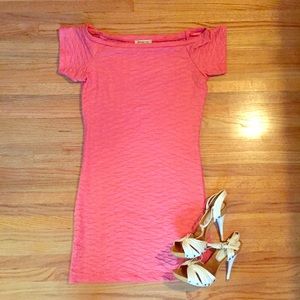 Coral/pink ruched bodycon summer dress!