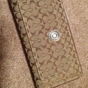 Good condition authentic coach wallet